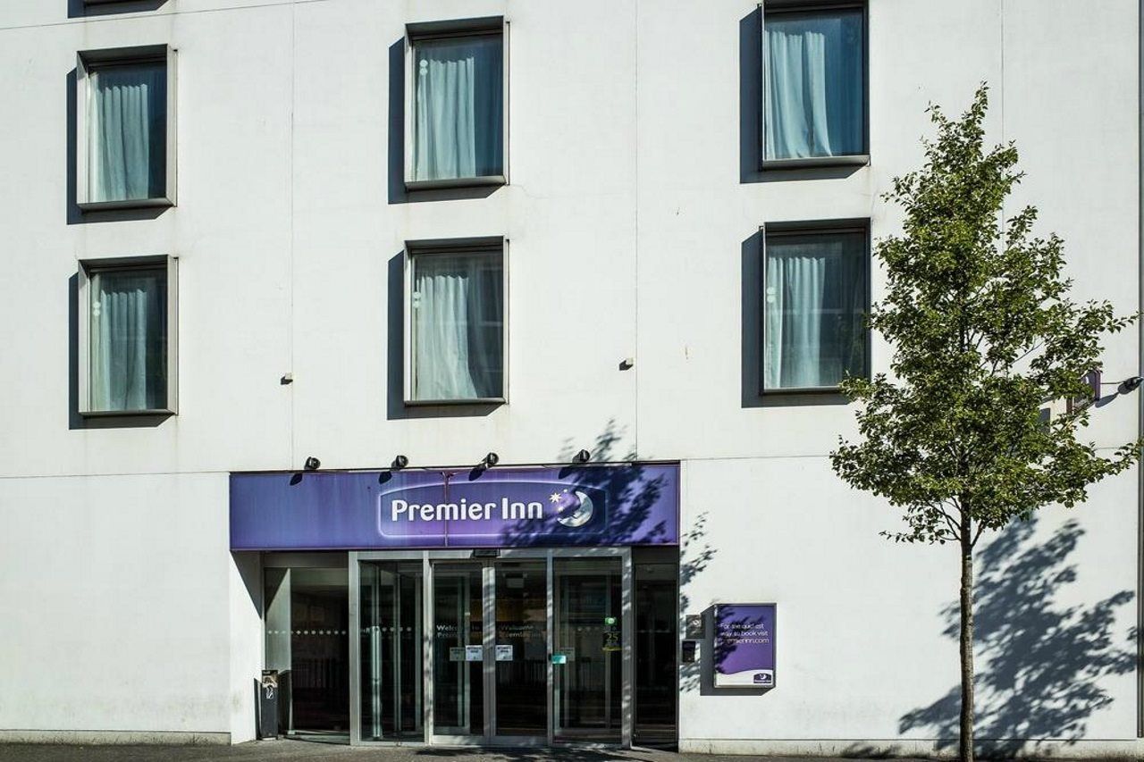 Premier Inn Belfast City Centre - Cathedral Quarter ภายนอก รูปภาพ